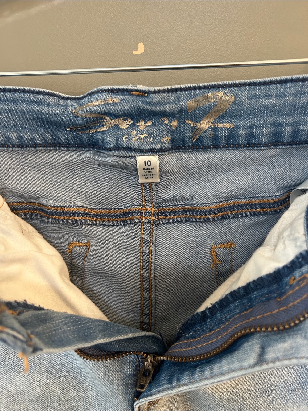 Seven7 Light Blue Distressed Denim Bermuda Shorts women’s size 10 - Picture 4 of 5